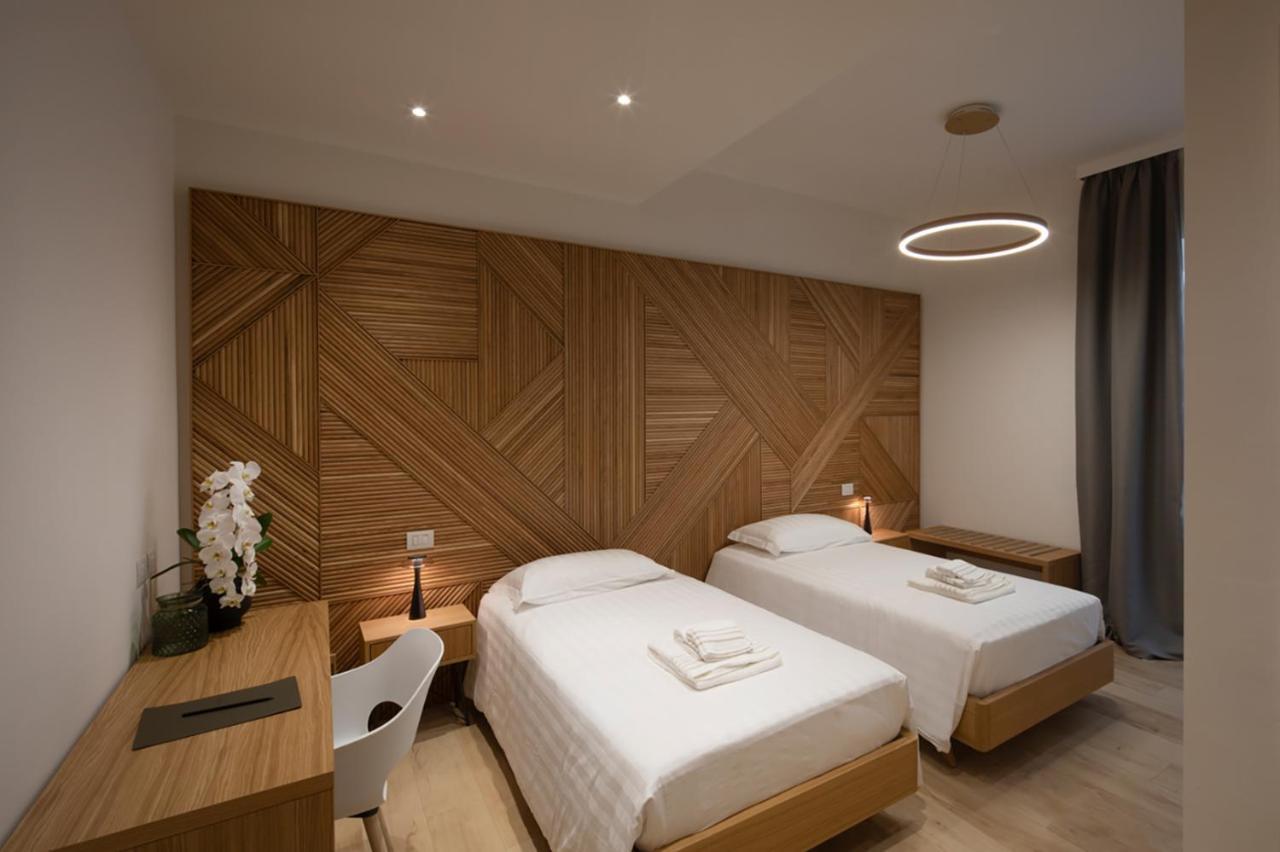 Ophelia Hotel
