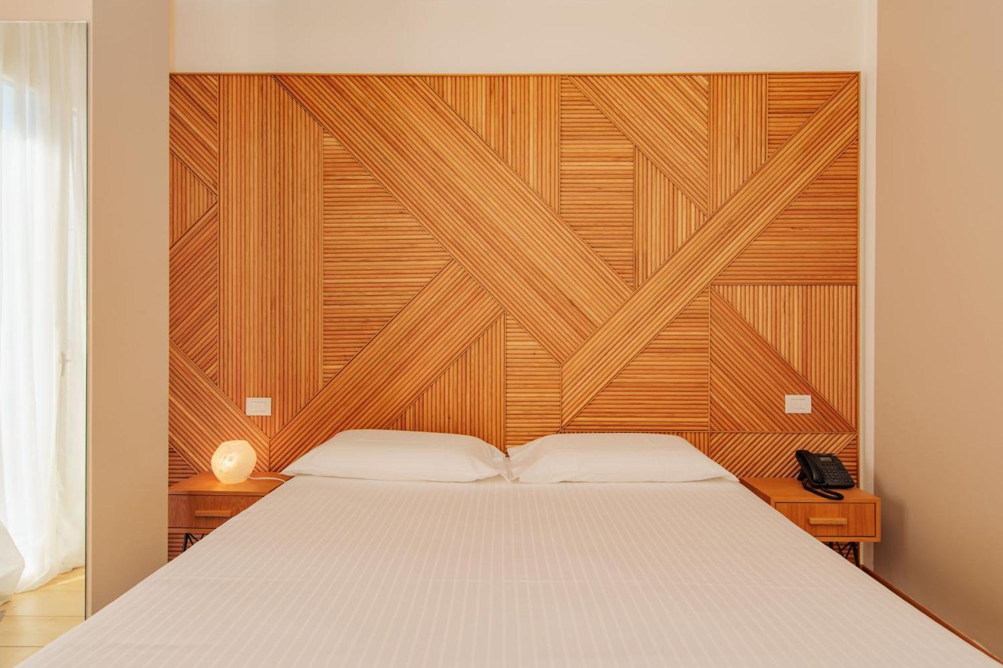 Ophelia Hotel